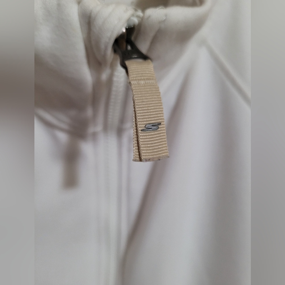 Sketchers Classic White Ski Jacket - Picture 3 of 5